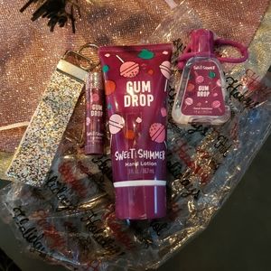 Gift set w/ lotion, lippie, sanitizer, & keychai
